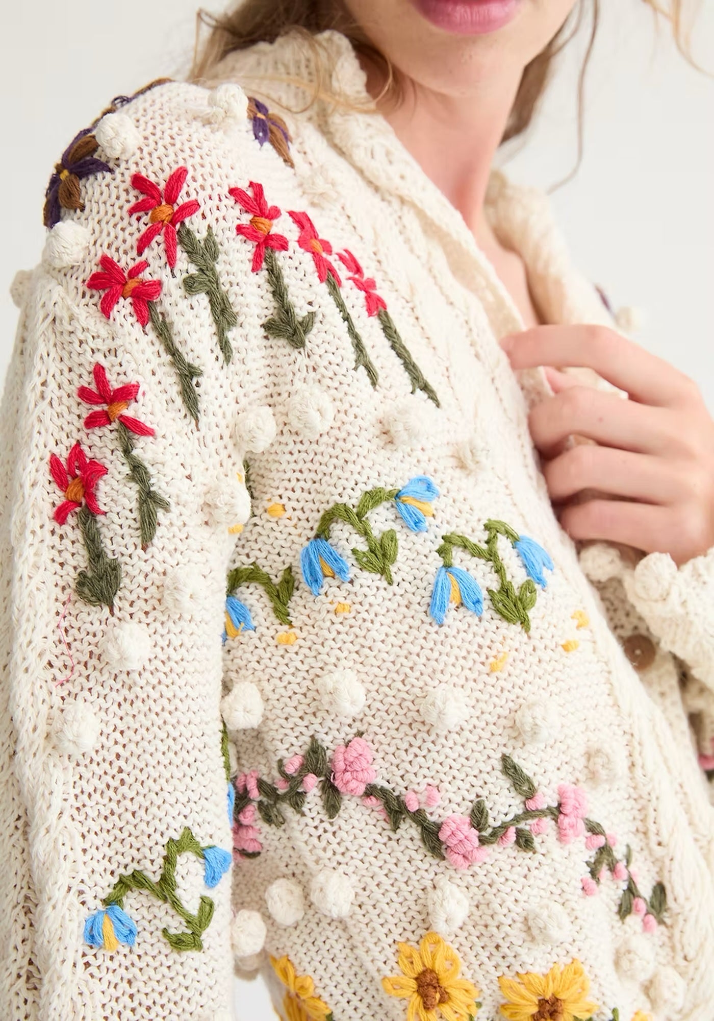 AZMINA KNITTED CARDIGAN IN IVORY