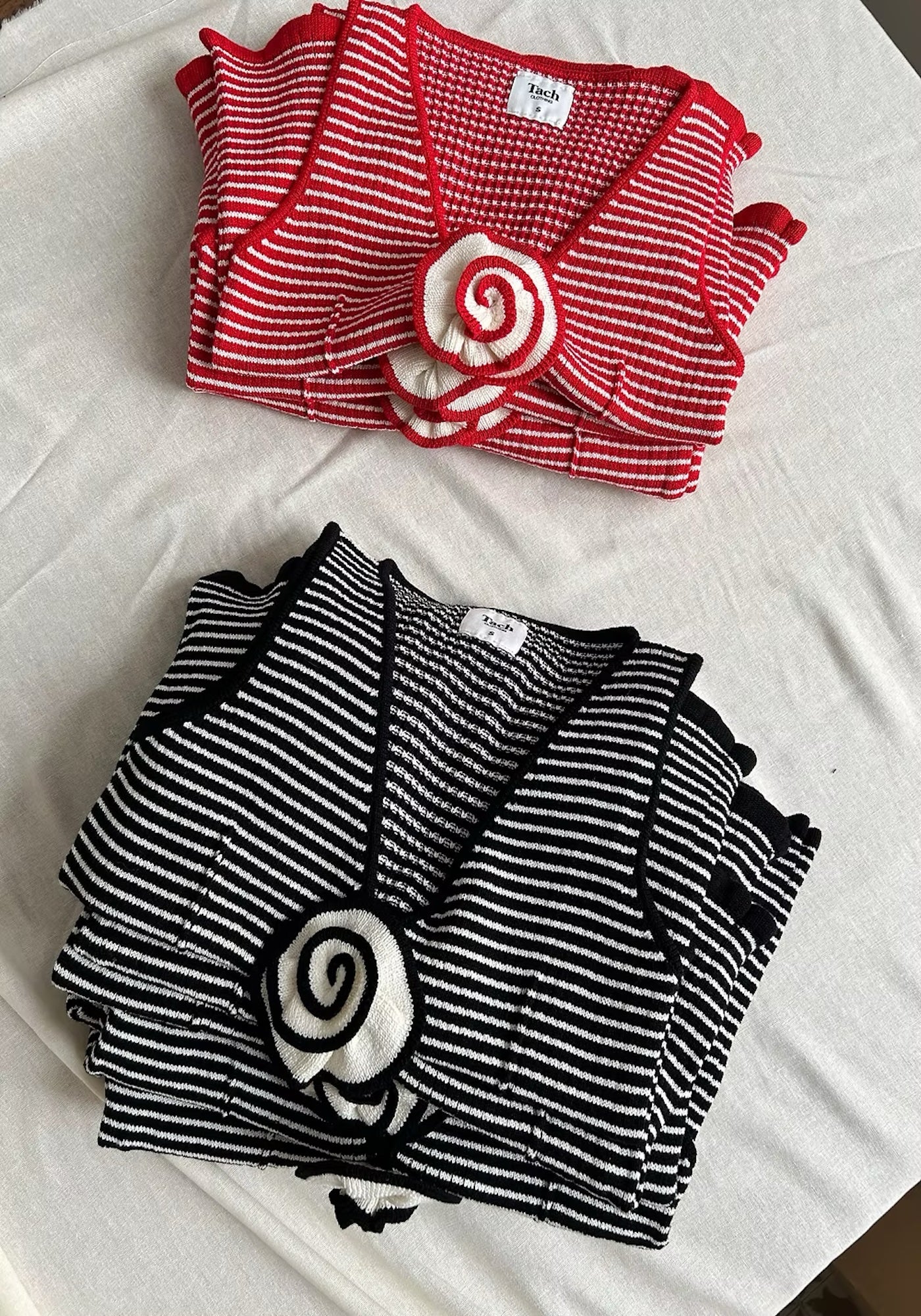 AQUILES KNITTED TOP IN RED STRIPES