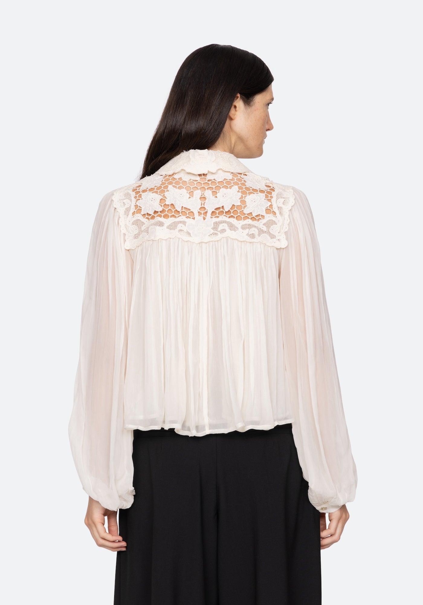 DAPHNE LACE LONG SLEEVE TOP IN CREAM