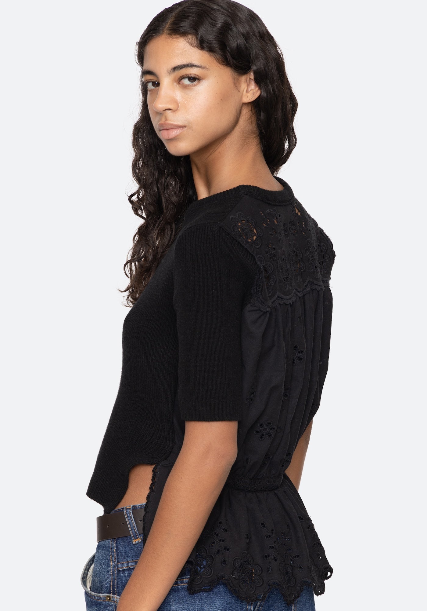 SHANNA LACE PULL OVER