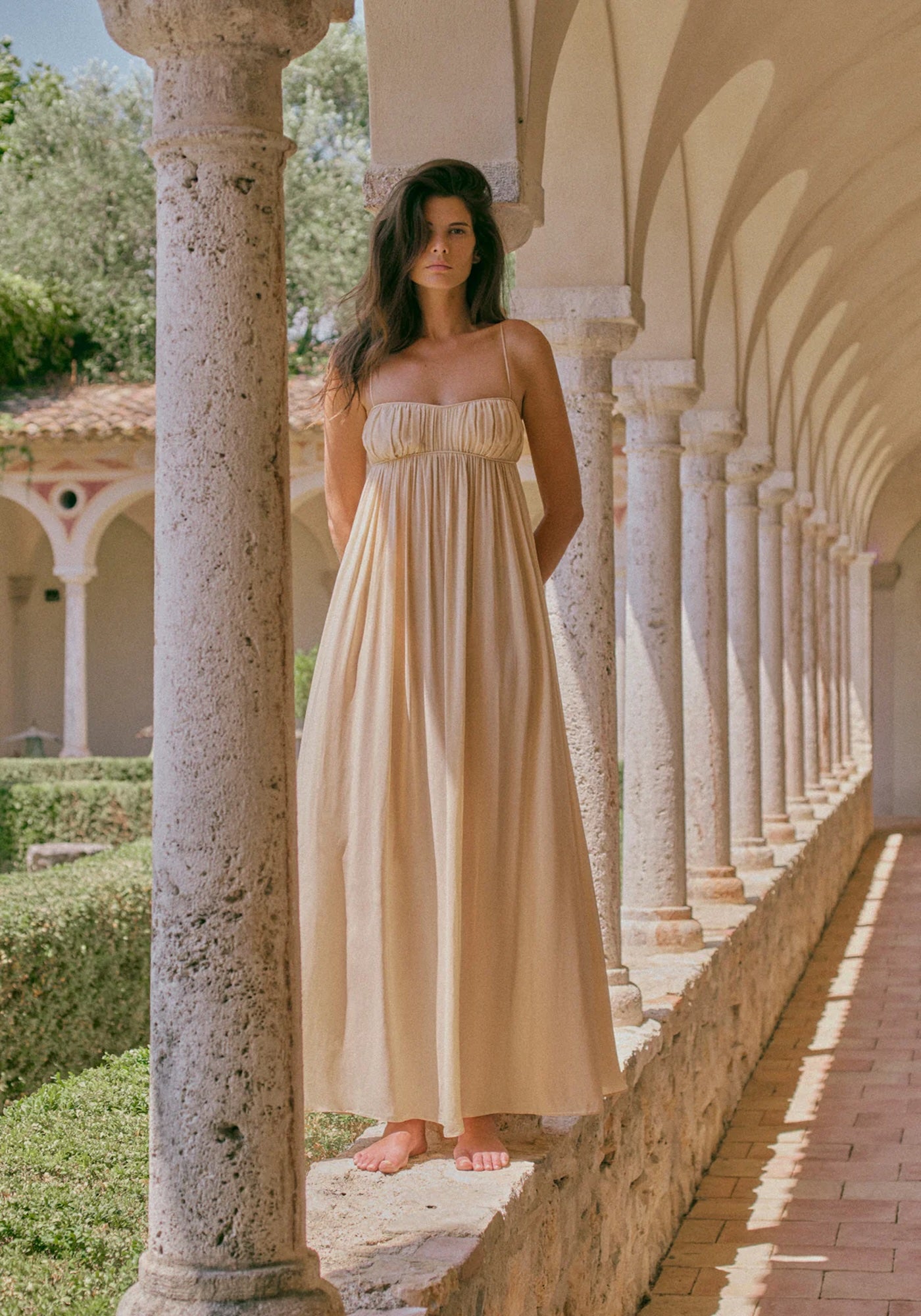 RUCHED CHIFFON DRESS IN GOLD