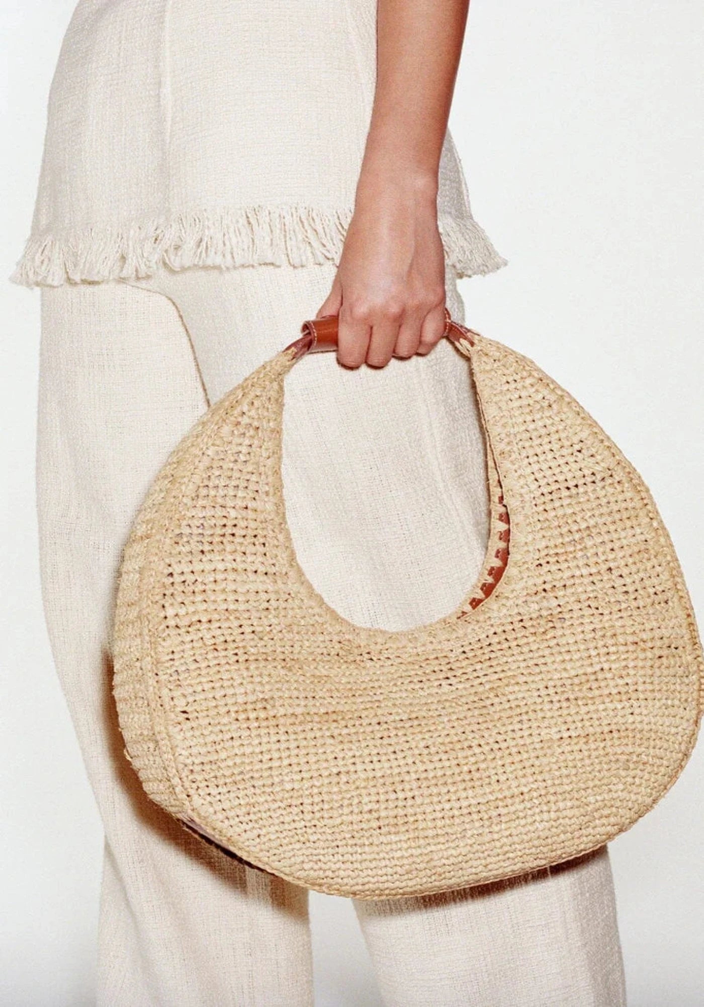 MOON RAFFIA TOTE BAG IN NATURAL TAN